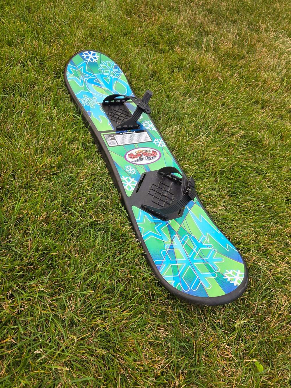 Flexible Flyer Avenger Kids Beginner Snowboard with Bindings
